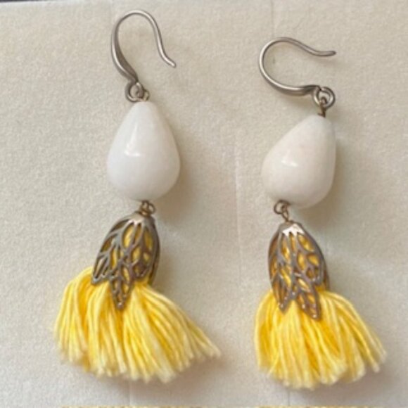 🧡3/15 Anthropologie Yellow Tassel Earrings - Picture 2 of 8